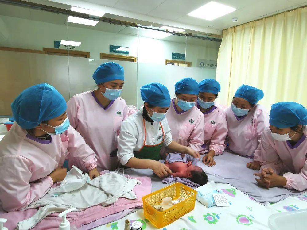 锡林郭勒盟妇婴监护型护送